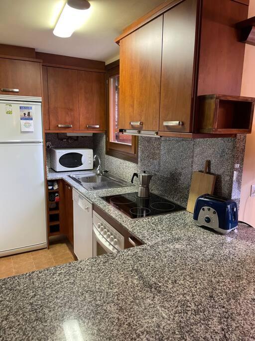 Apartamento Duplex En Benasque Anciles Luaran gambar